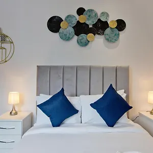 Imperial Liverpool Street Apartamento Londres