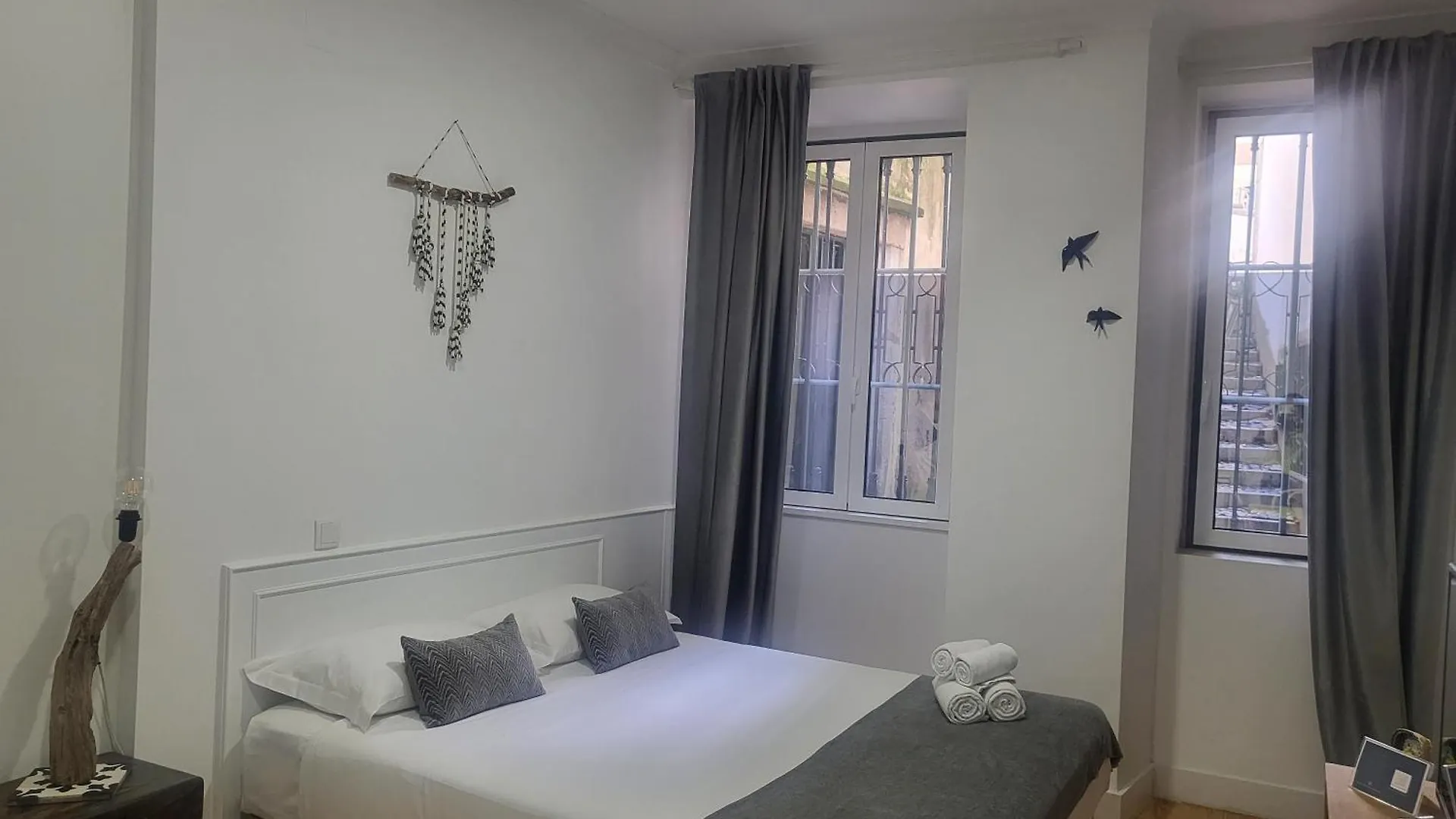 Alfama Apartments Services Lisbon Portugal