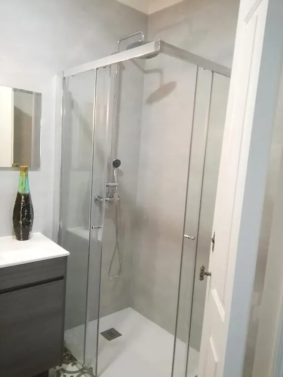 Alfama Apartments Services Lisbon 0*,