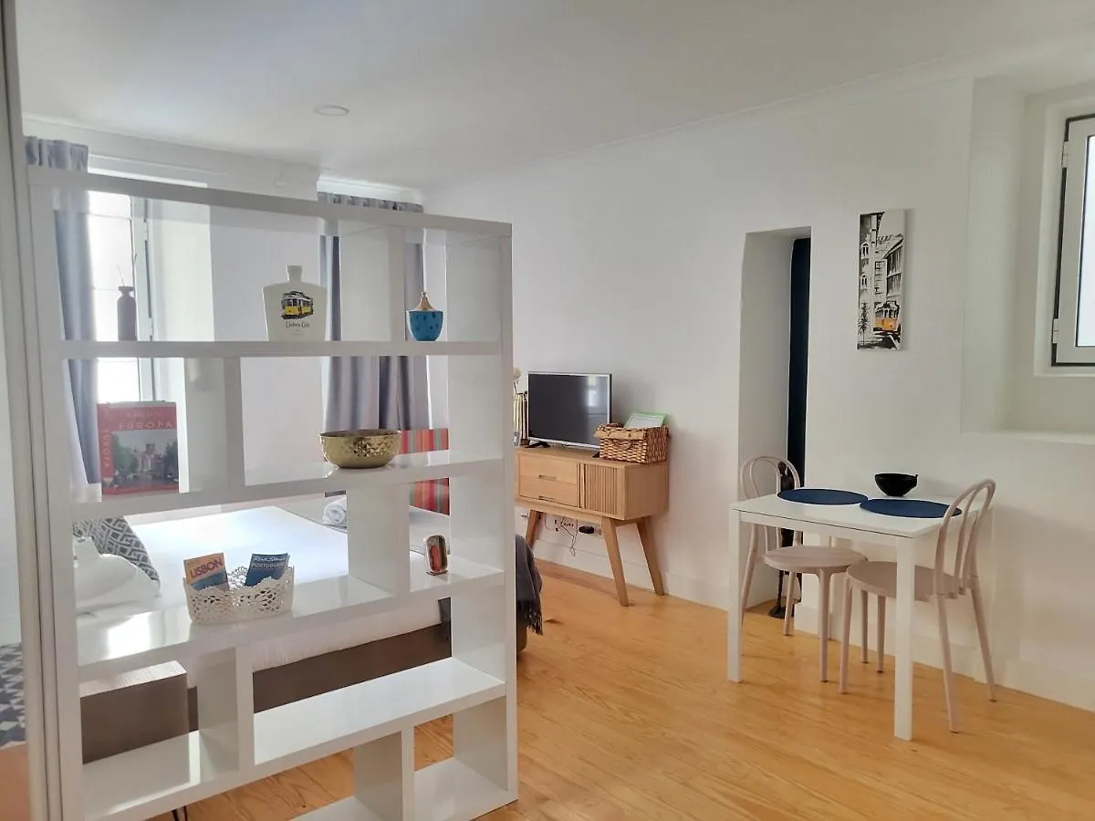 Alfama Apartments Services Lisbon 0*,