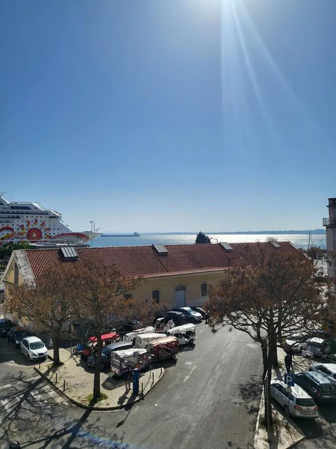 Alfama Apartments Services Lisbon