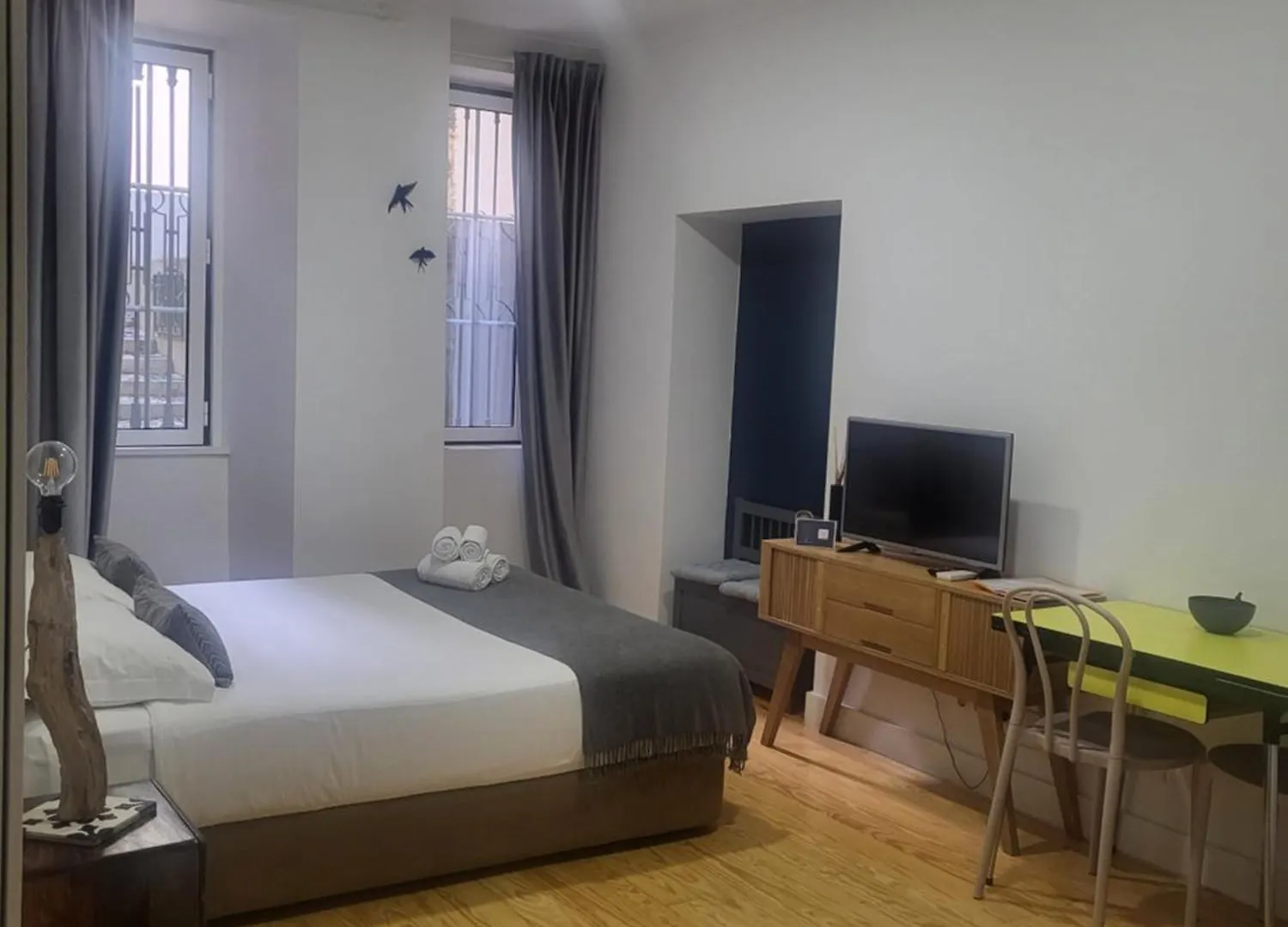 Alfama Apartments Services Lisbon Portugal