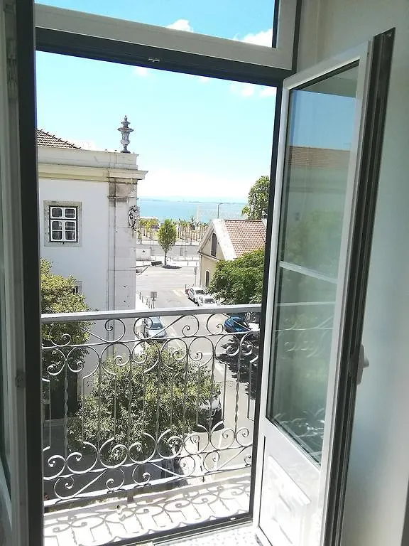 Alfama Apartments Services Lisbon