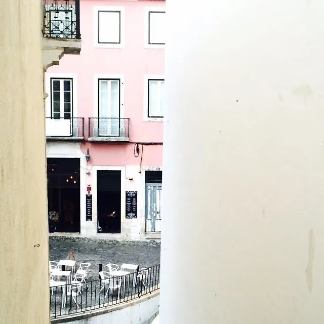 Alfama Apartments Services Lisbon